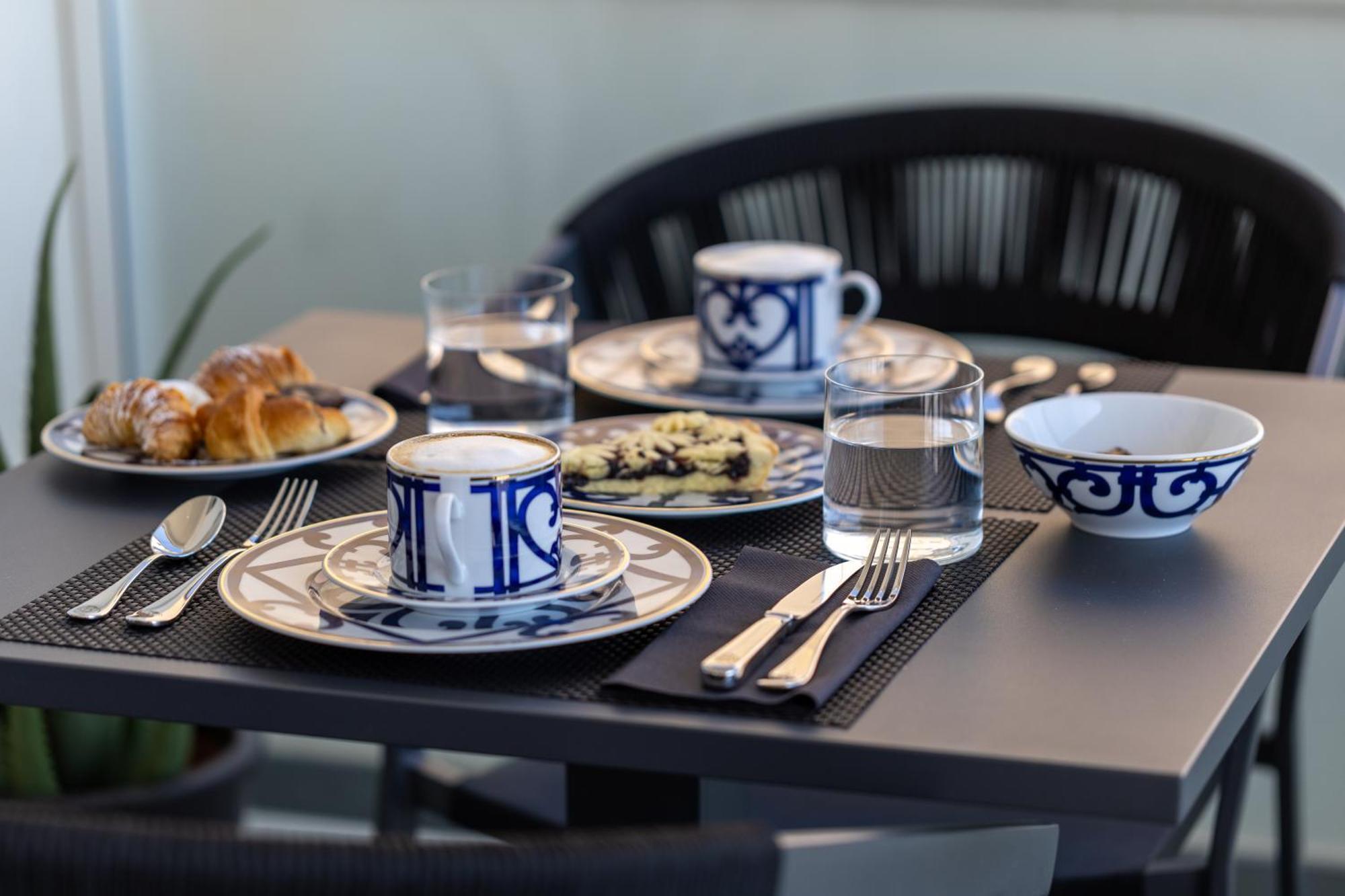 Bluonly Boutique B&B Васто Экстерьер фото
