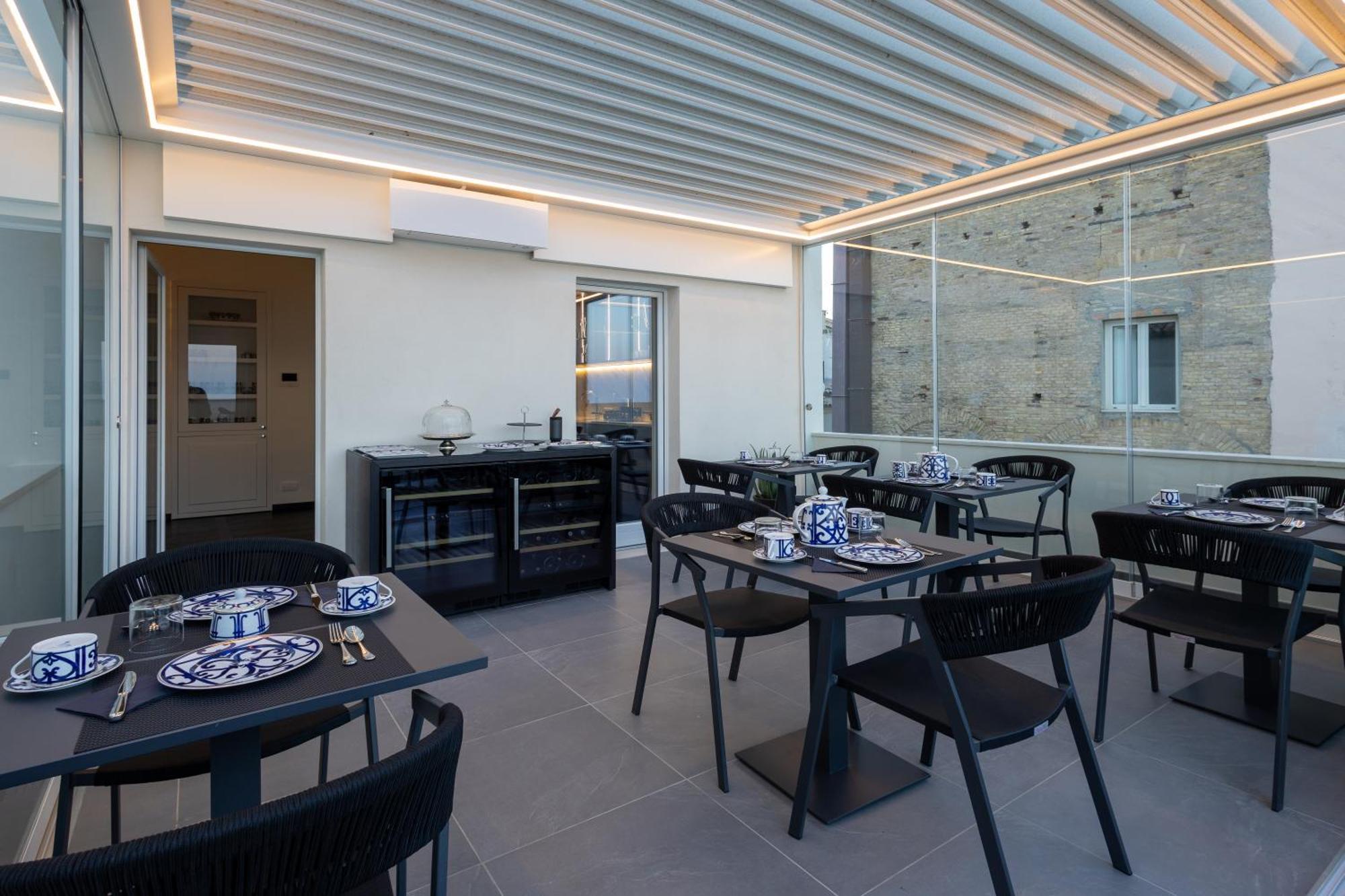 Bluonly Boutique B&B Васто Экстерьер фото